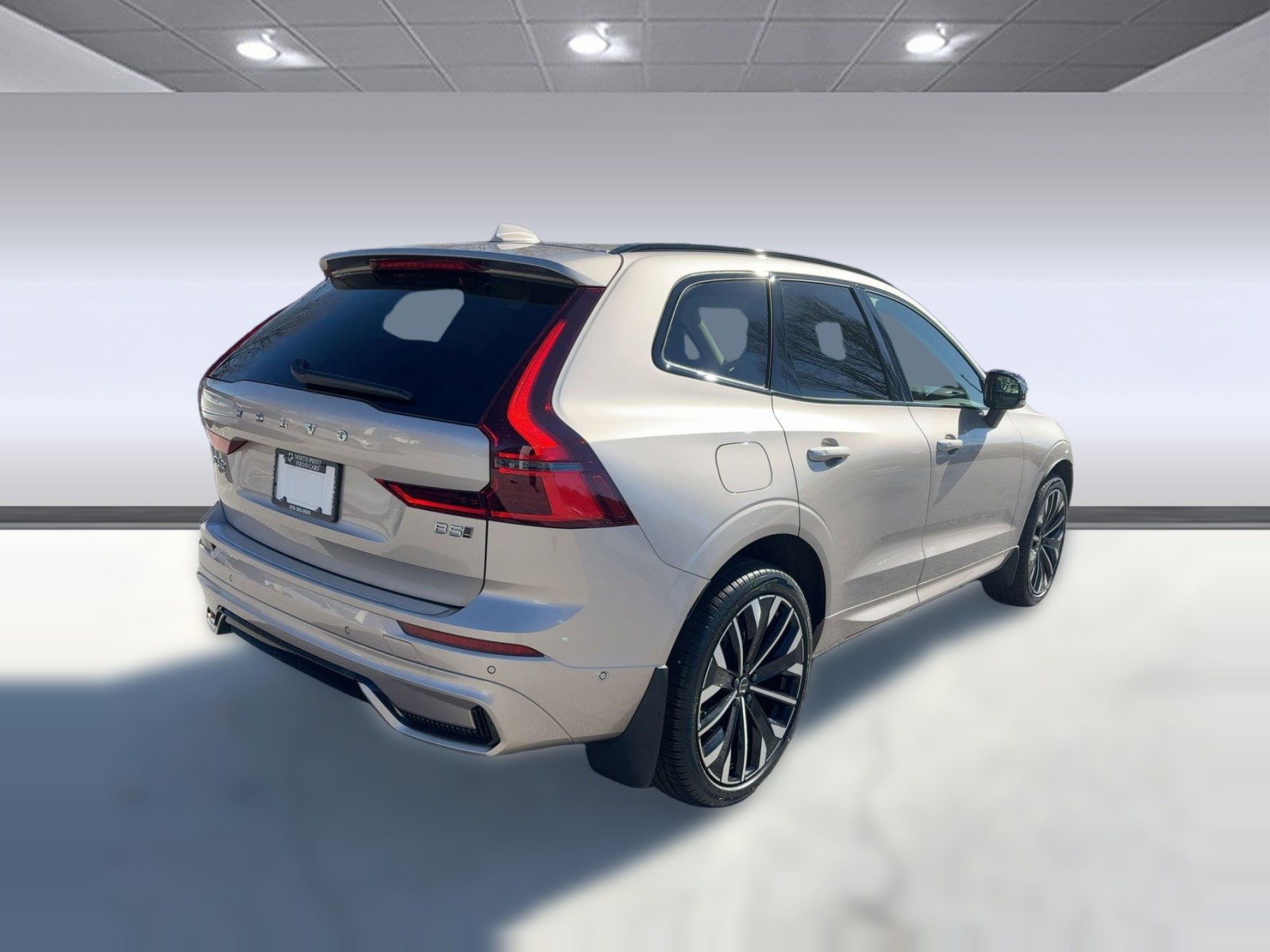New 2026 Volvo XC60 B5 Ultra w/ Climate Package image 8