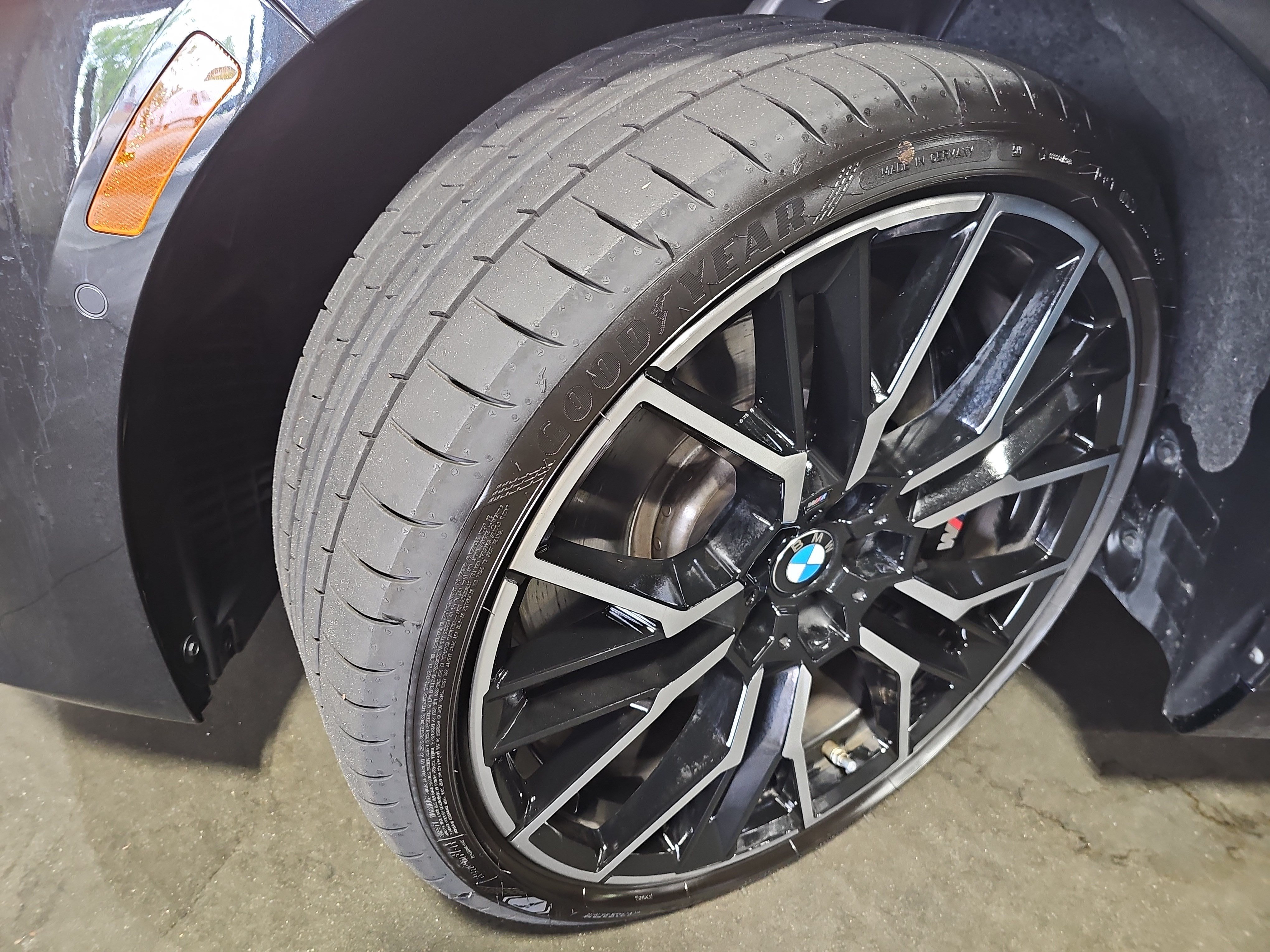 Certified 2026 BMW M850i xDrive w/ M Carbon Exterior Package AWD/4WD image 30