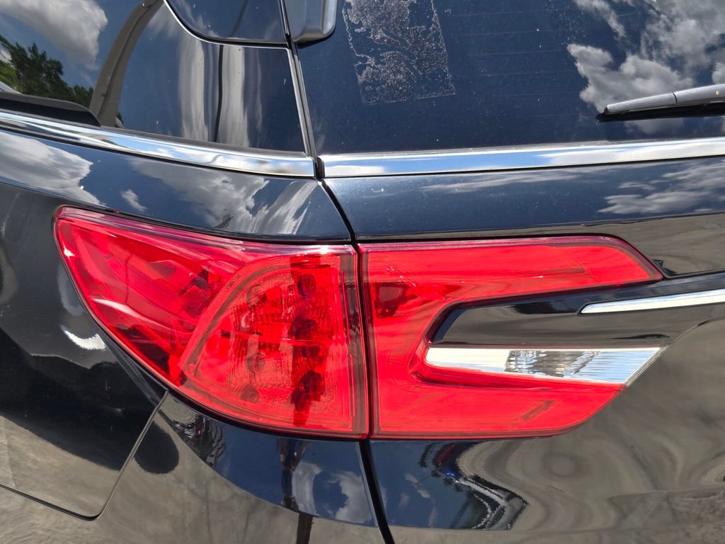 Used 2023 Honda Odyssey Touring image 7