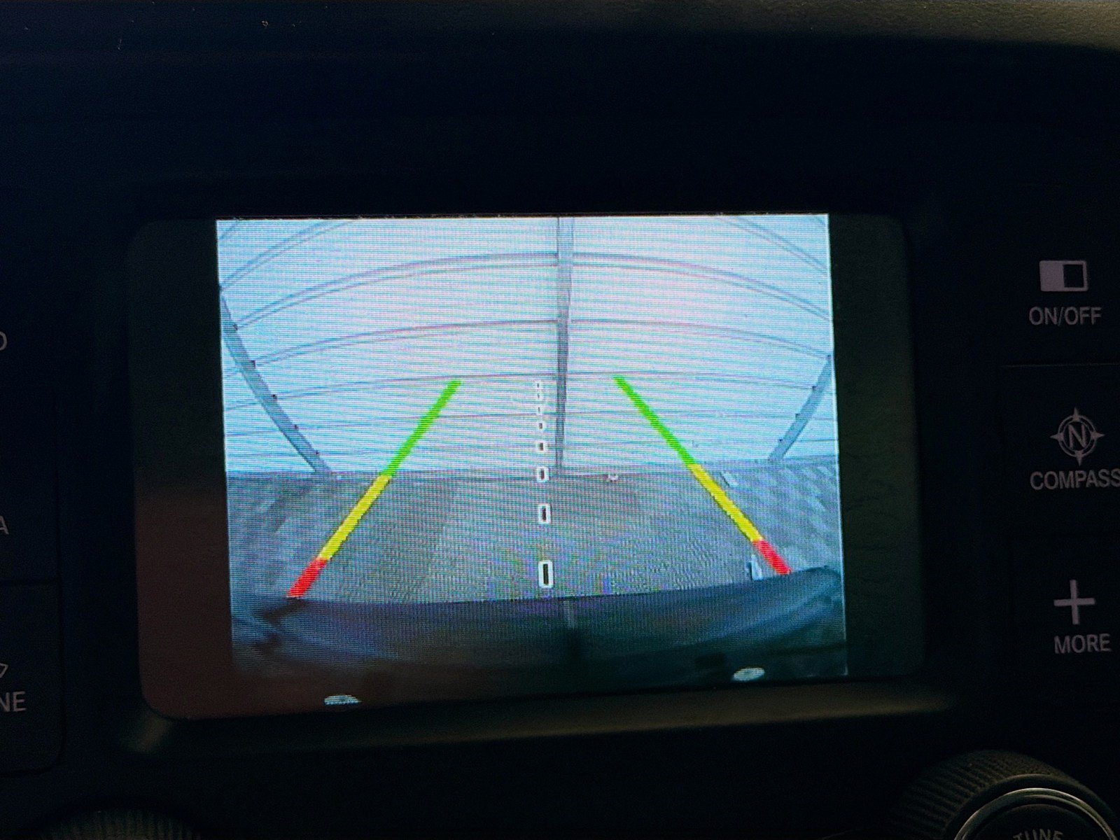 Used 2016 Jeep Renegade Latitude FWD image 16