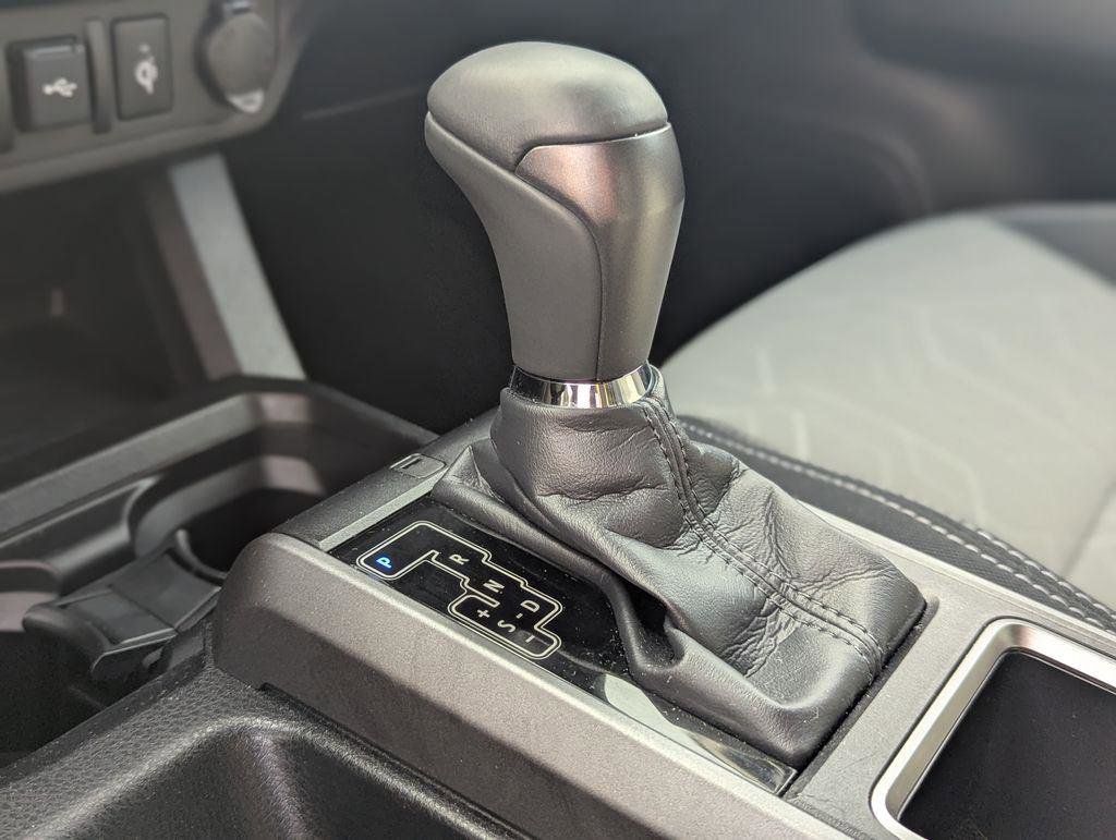 Used 2023 Toyota Tacoma TRD Off-Road w/ TRD Premium Off Road Package image 23