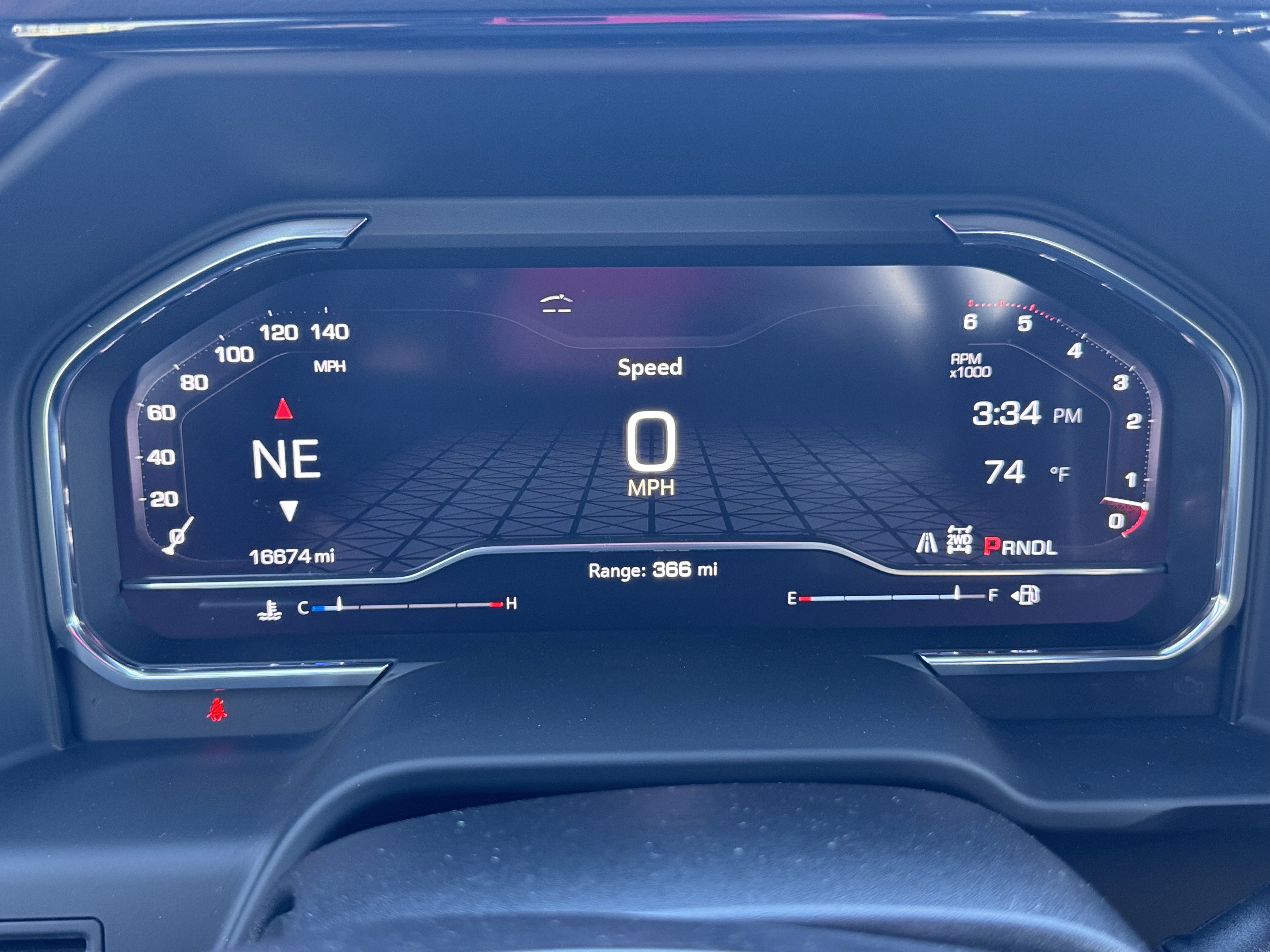 Used 2025 GMC Sierra 2500 AT4 image 14