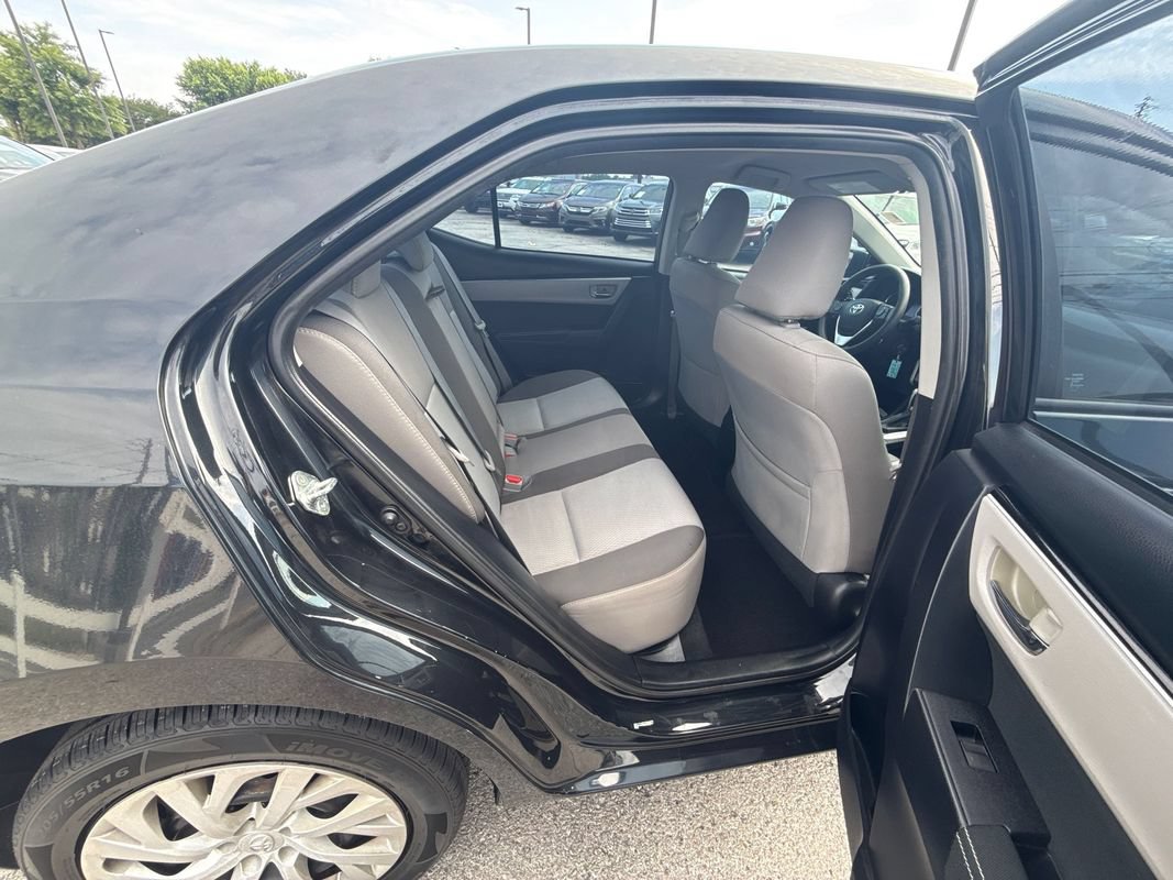Used 2017 Toyota Corolla LE FWD image 16