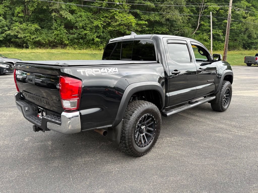 Used 2017 Toyota Tacoma TRD Off-Road w/ Tow Package (A/T) AWD/4WD image 7