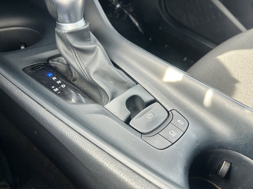 Used 2020 Toyota C-HR LE FWD image 20