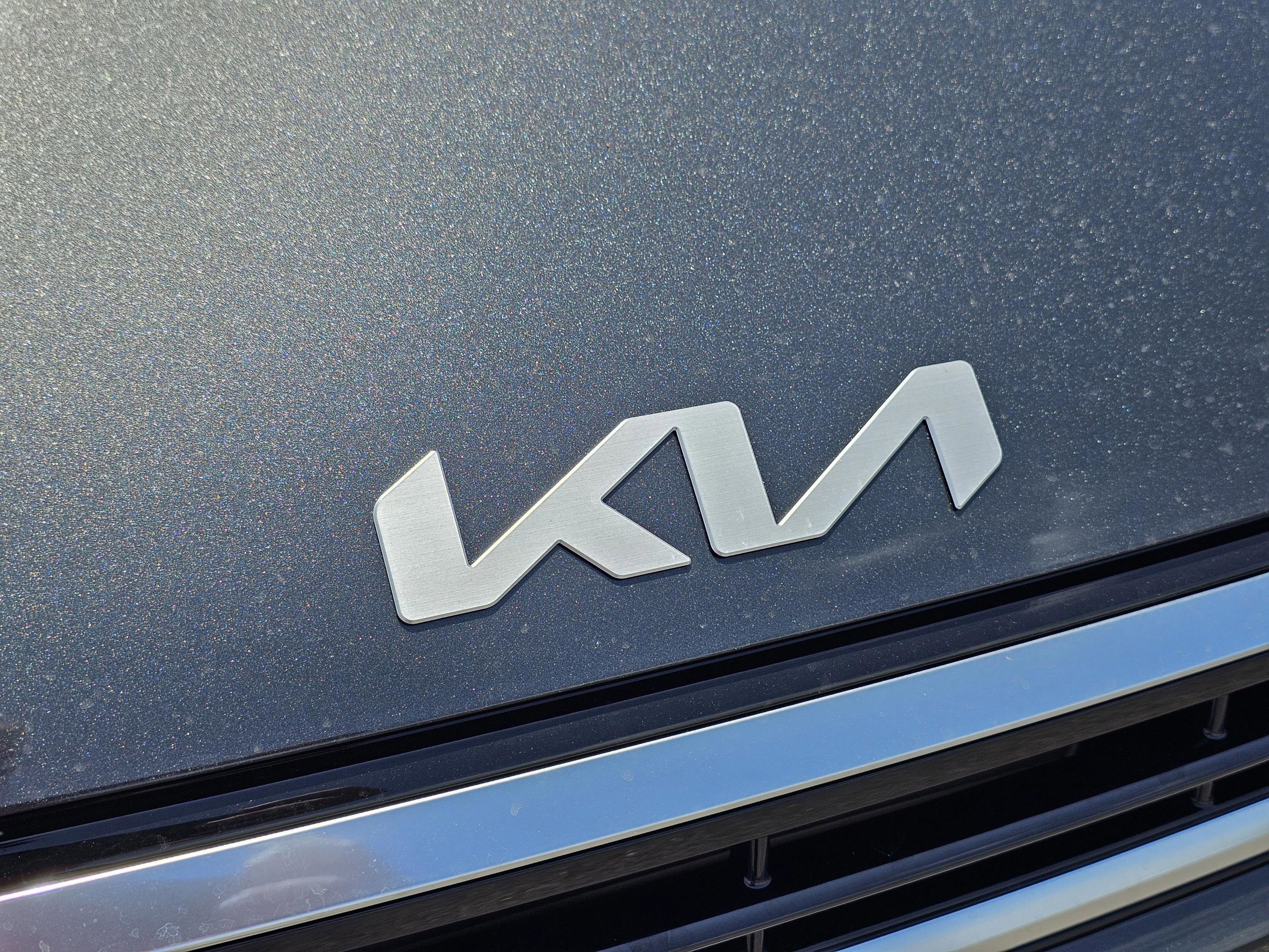 Used 2025 Kia K4 EX image 3