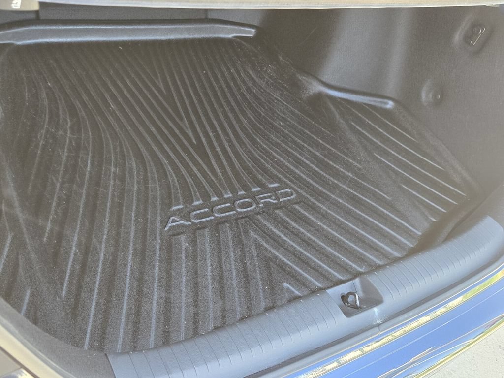 Certified 2024 Honda Accord EX image 11