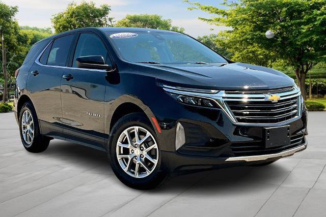 Used 2023 Chevrolet Equinox LT w/ Driver Convenience Package AWD/4WD image 1