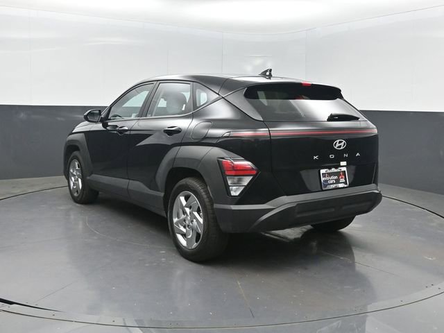 Used 2025 Hyundai Kona SE image 3