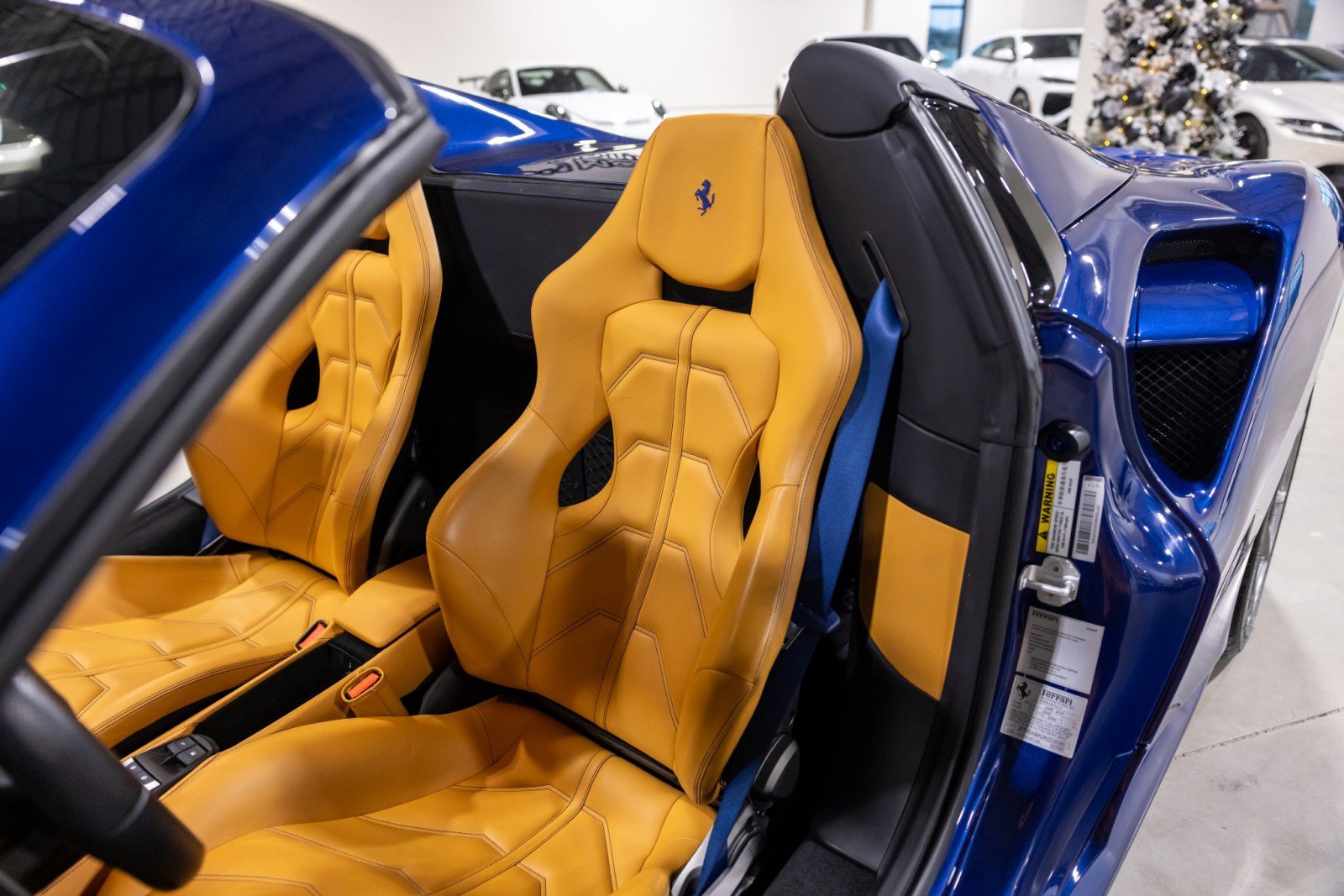 Used 2019 Ferrari 488 Spider image 38