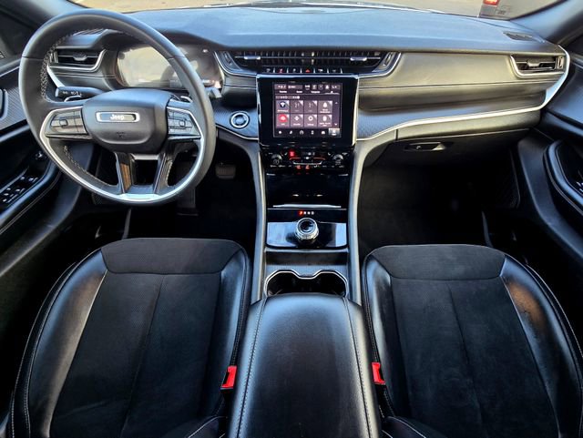 Certified 2023 Jeep Grand Cherokee L Laredo image 9