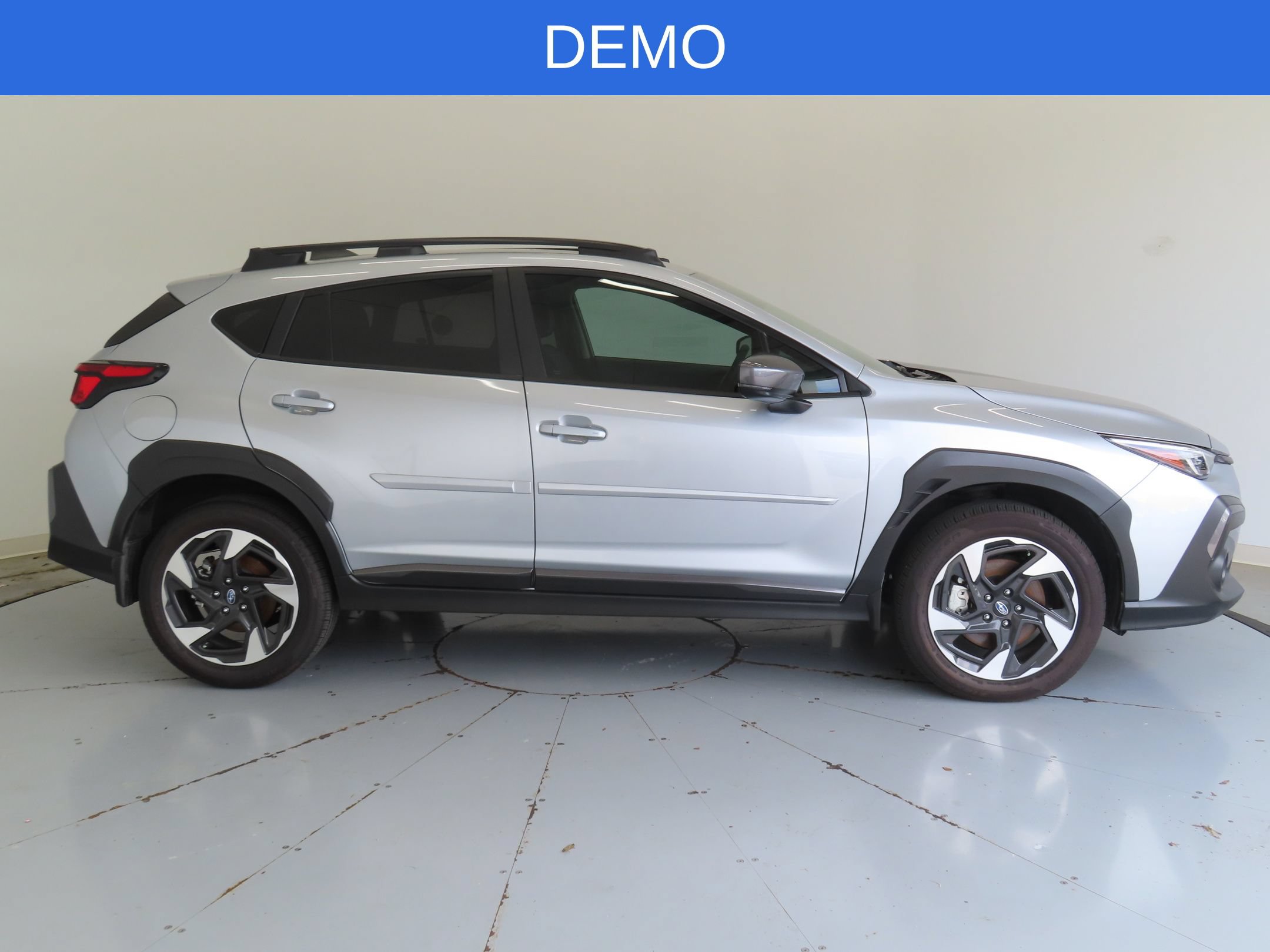 Used 2025 Subaru Crosstrek 2.5i Limited w/ Crosstrek Mirror Package AWD/4WD image 2