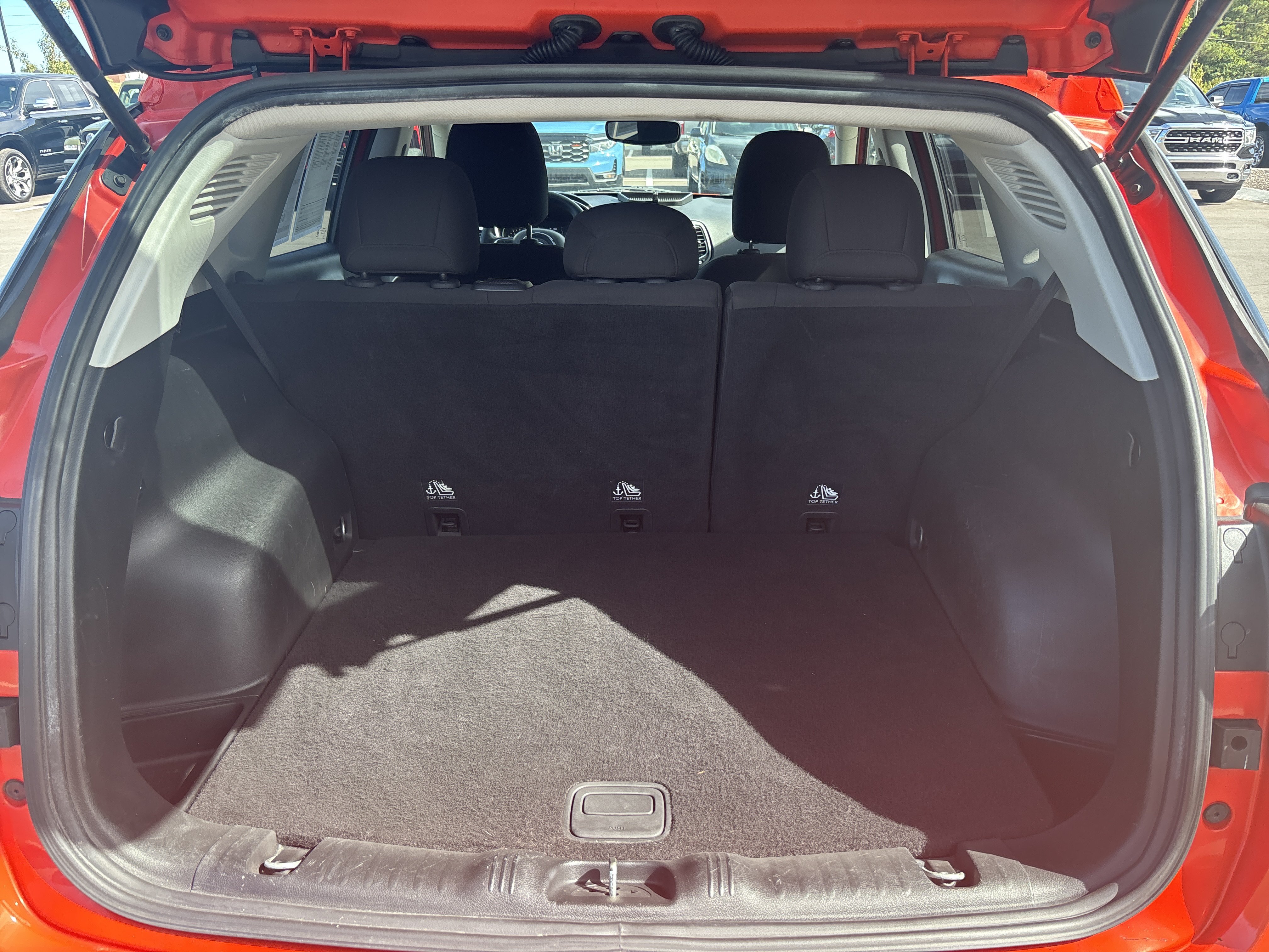 Used 2017 Jeep Compass Sport AWD/4WD image 36