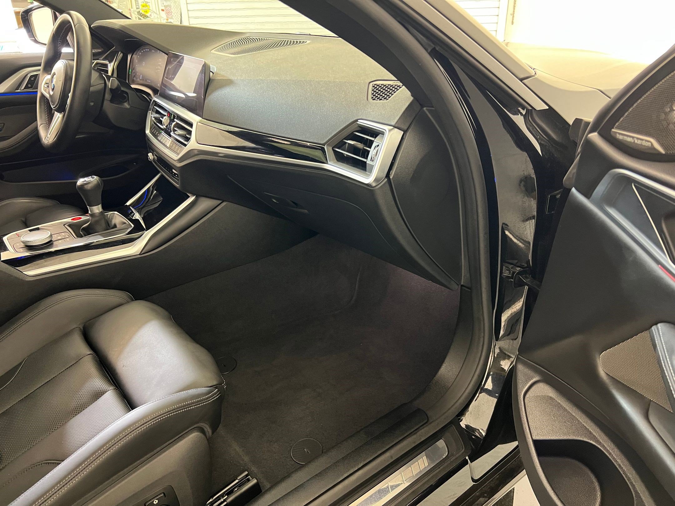 Used 2022 BMW M4 Coupe image 31