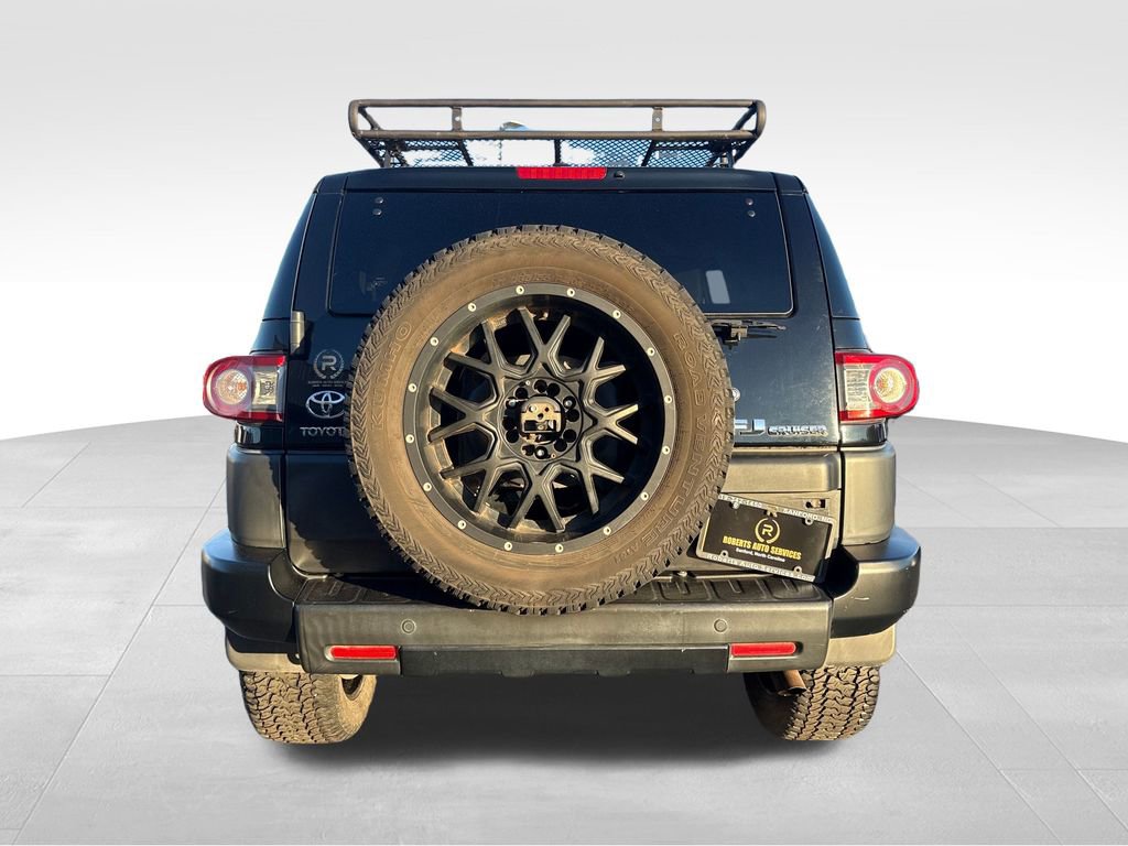 Used 2014 Toyota FJ Cruiser 4WD image 4