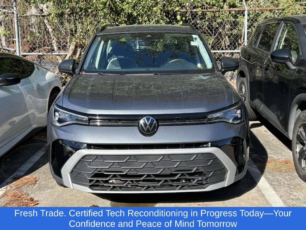 Used 2025 Volkswagen Taos S FWD image 2