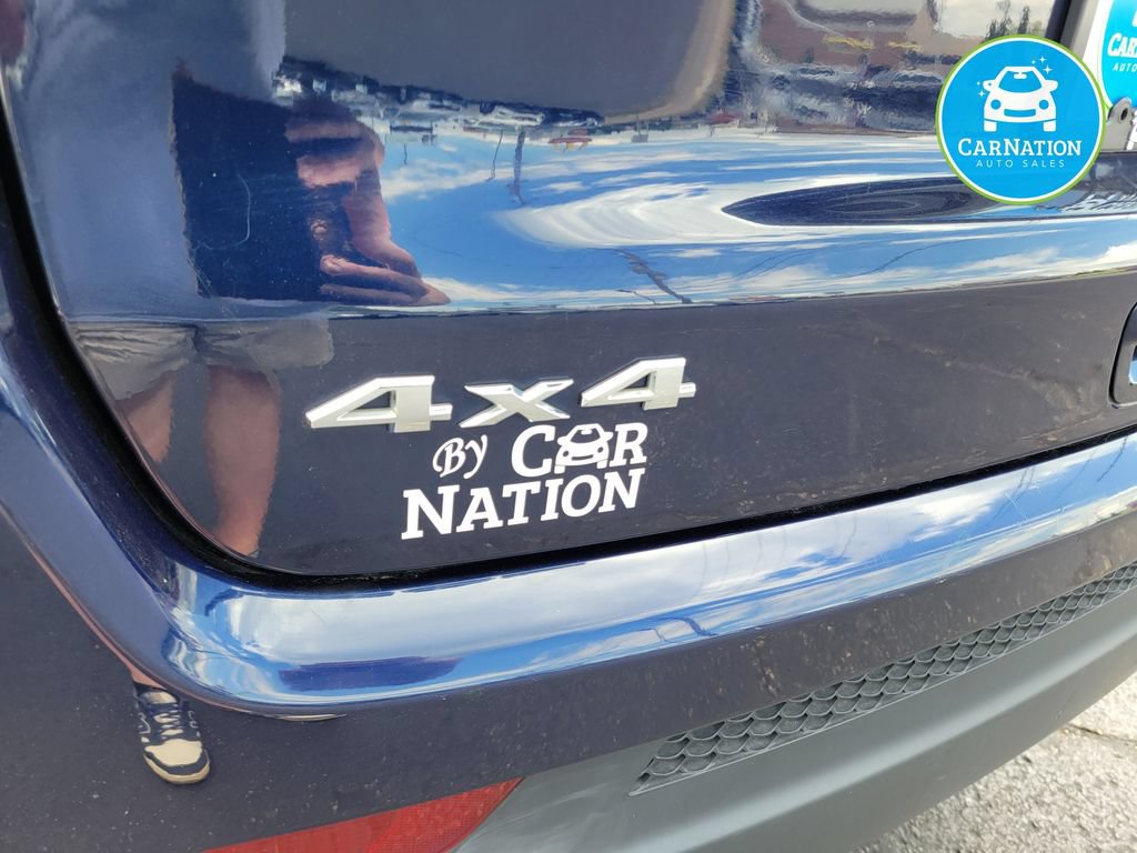 Used 2019 Jeep Compass Latitude w/ Cold Weather Group AWD/4WD image 32