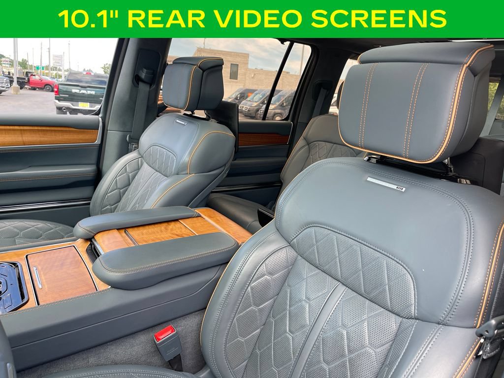 Used 2024 Jeep Grand Wagoneer Series III w/ Rear Seat Video Group 1 AWD/4WD image 19