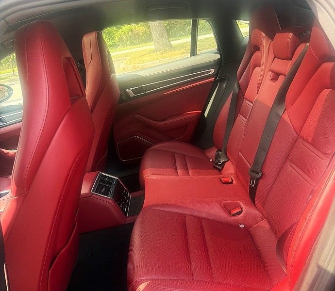 Used 2023 Porsche Panamera 4 Platinum Edition AWD/4WD image 8