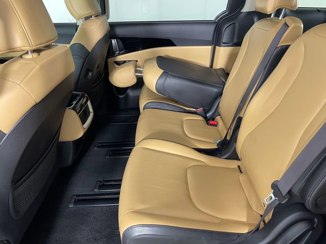 Used 2022 Kia Carnival EX FWD image 16