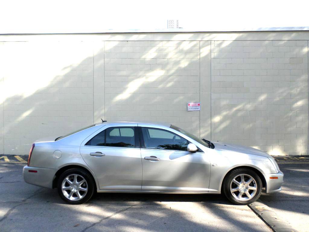 Used 2005 Cadillac STS w/ Preferred Equipment Group RWD image 1