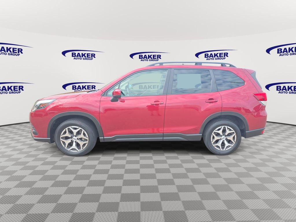 Used 2022 Subaru Forester Premium image 8