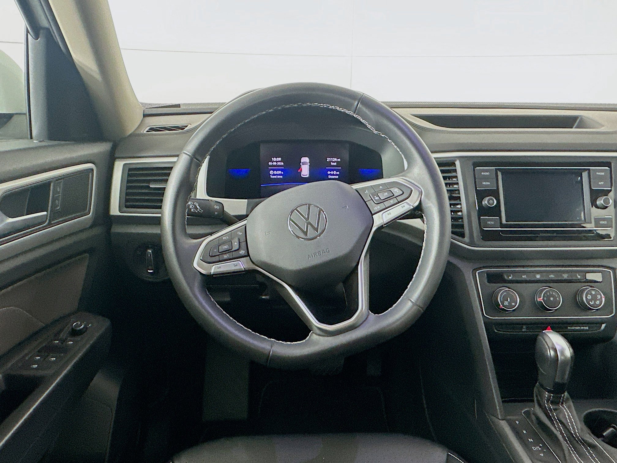 Used 2023 Volkswagen Atlas SE FWD image 18