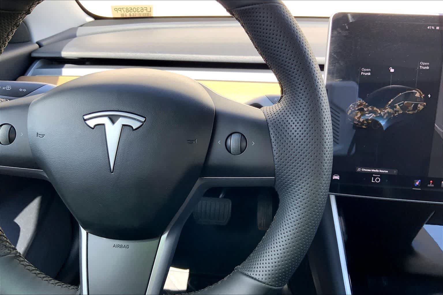 Used 2020 Tesla Model 3 Standard Range Plus RWD image 25