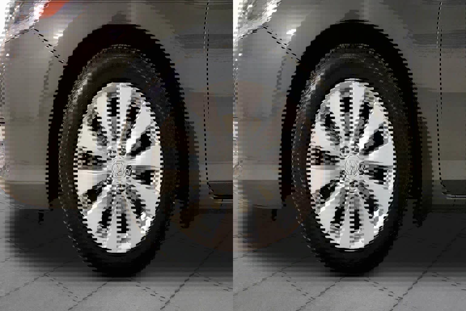 Used 2015 Honda Accord EX-L image 10