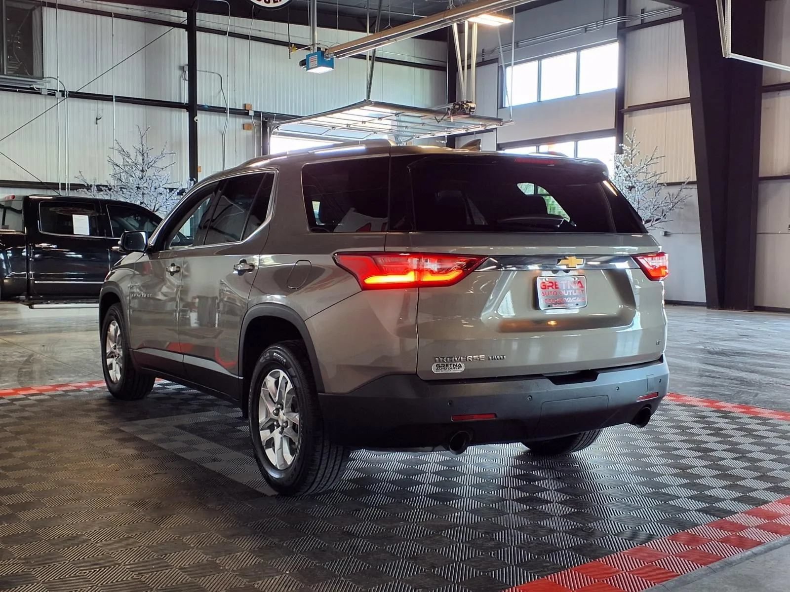 Used 2018 Chevrolet Traverse LT AWD/4WD image 4
