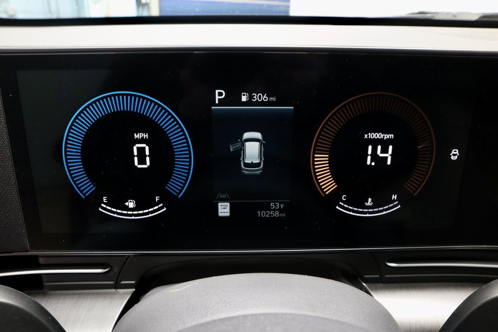 Certified 2025 Hyundai Kona SEL image 28