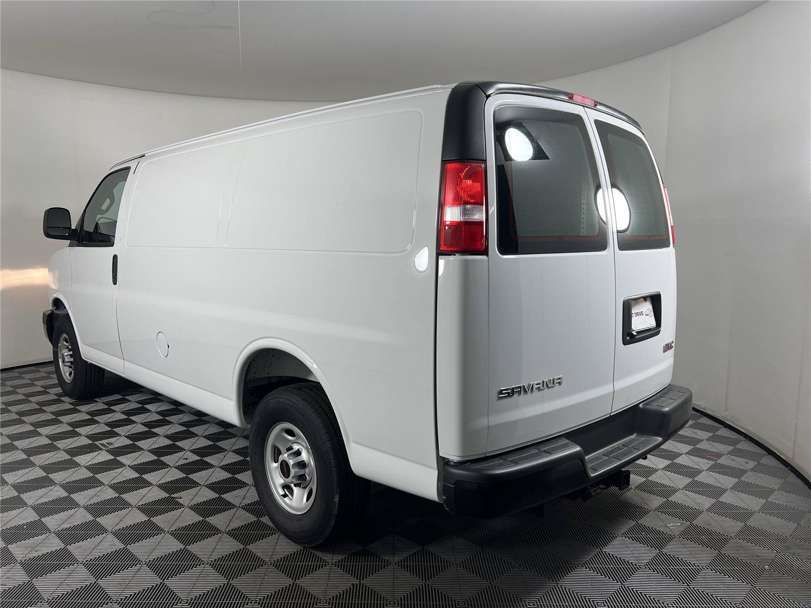 New 2025 GMC Savana 2500 w/ Driver Convenience Package RWD image 4
