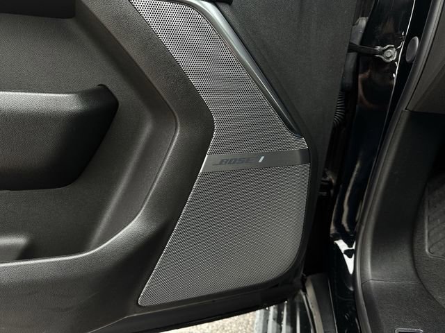 Certified 2025 GMC Yukon Denali Ultimate w/ LPO, Floor Liner Package AWD/4WD image 25