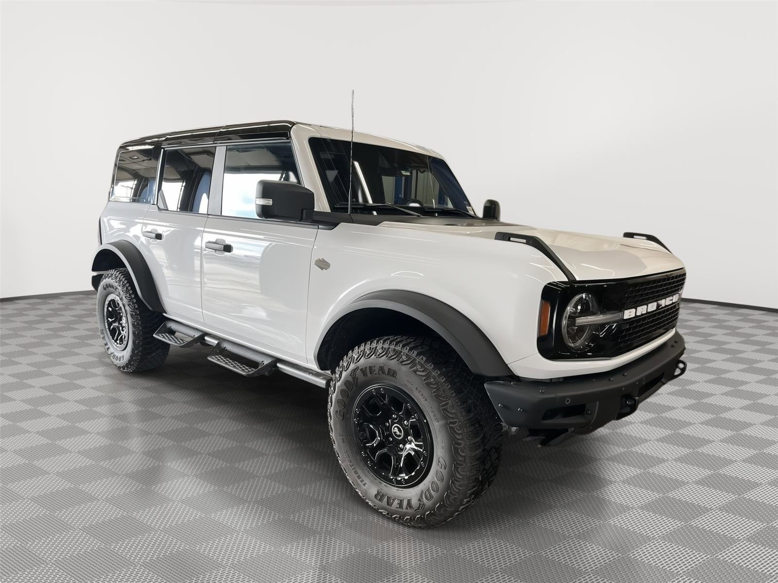 Used 2024 Ford Bronco Wildtrak AWD/4WD image 3