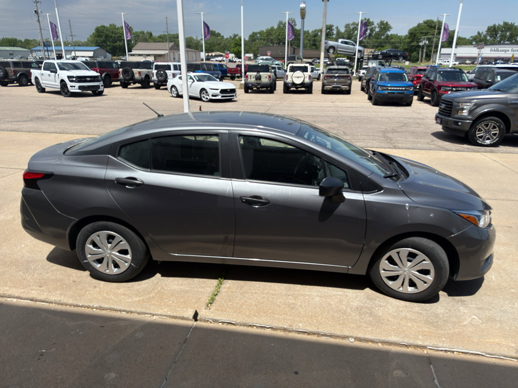 Used 2024 Nissan Versa S FWD image 4