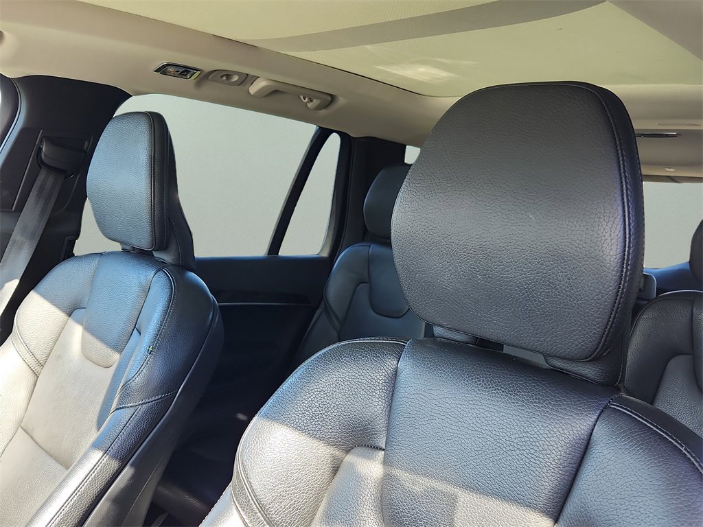 Used 2019 Volvo XC90 T6 Momentum w/ Advanced Package image 17