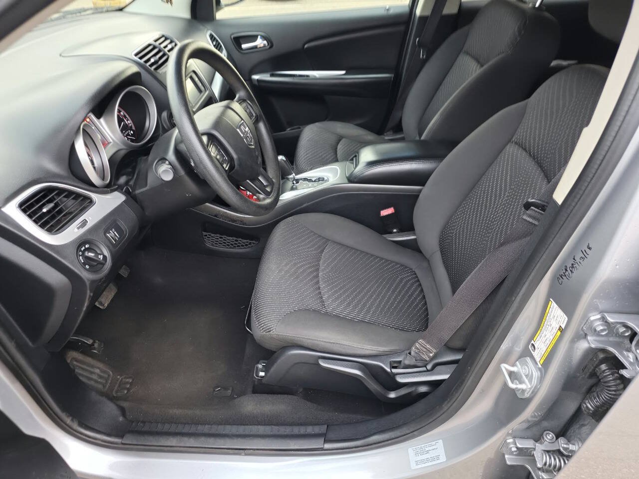 Used 2017 Dodge Journey SXT AWD/4WD image 11