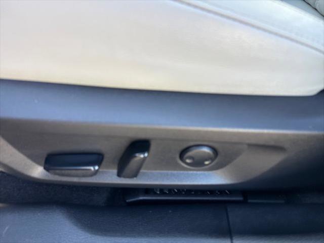 Used 2023 Mitsubishi Outlander SEL AWD/4WD image 17