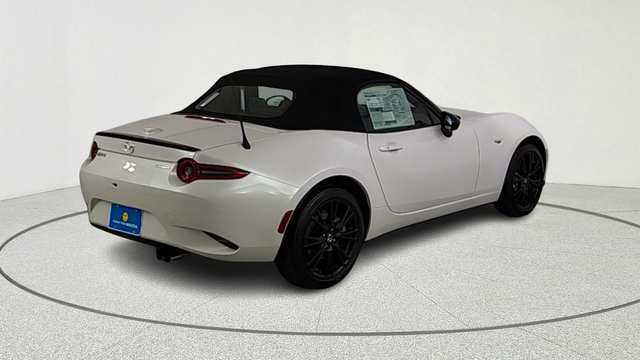 New 2026 MAZDA MX-5 Miata Club w/ Interior Package RWD image 7