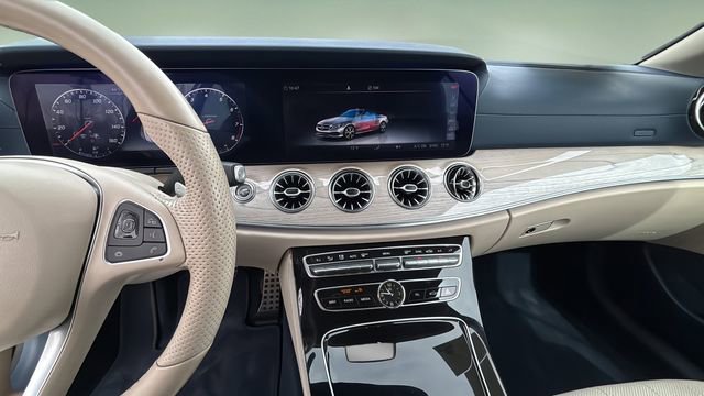 Used 2018 Mercedes-Benz E 400 4MATIC Cabriolet image 10