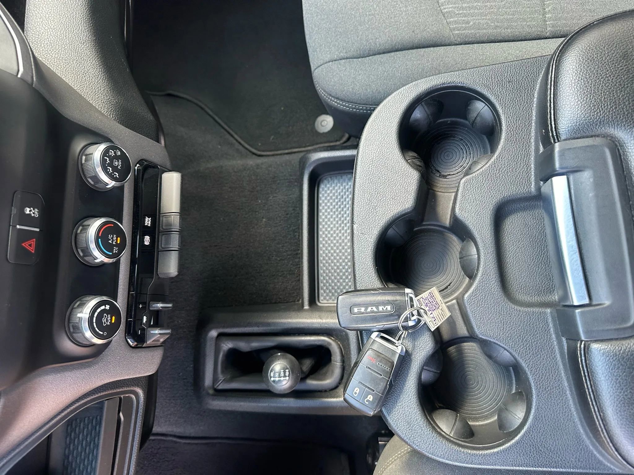 Used 2022 RAM 3500 Tradesman image 40