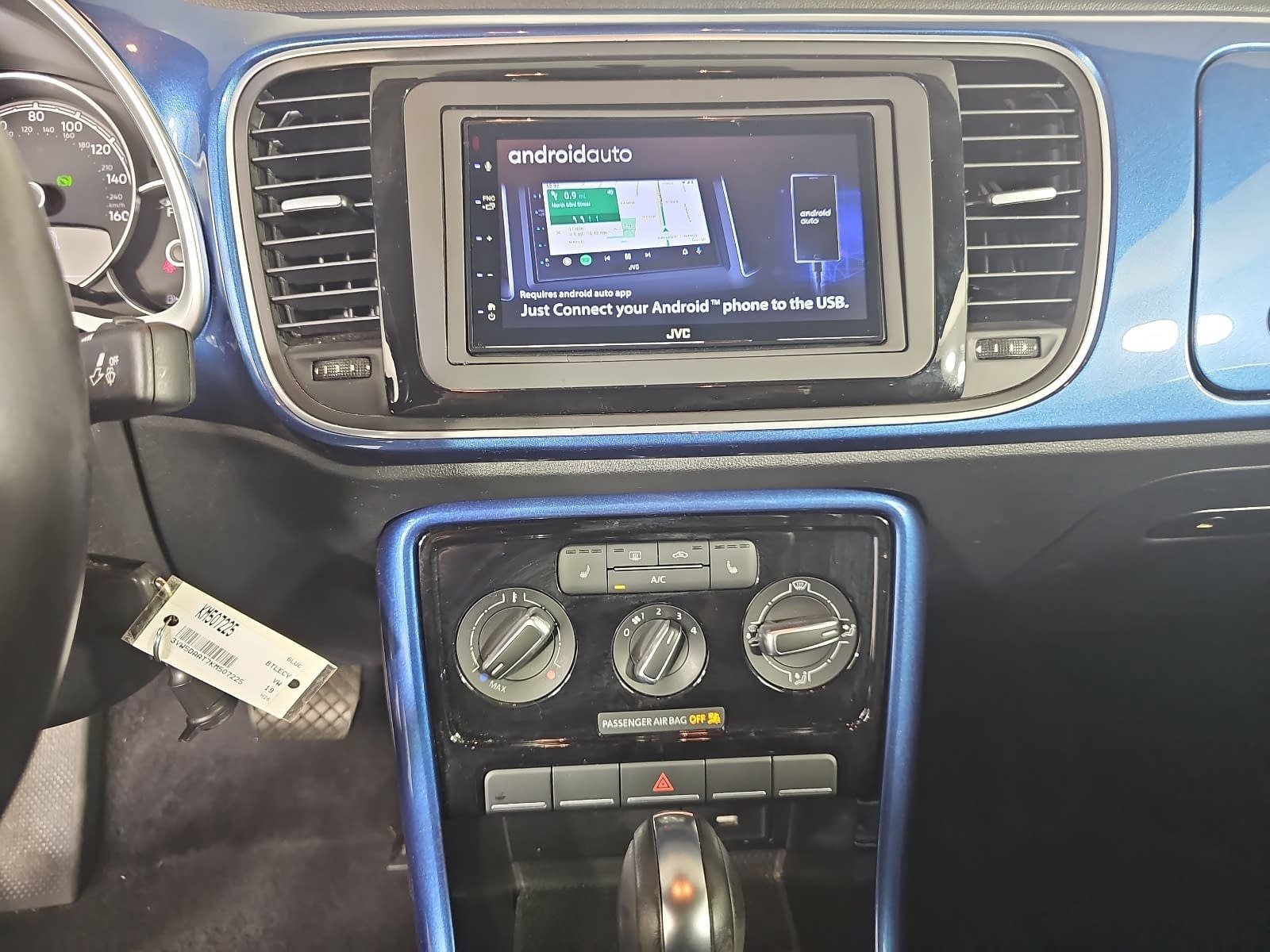 Used 2019 Volkswagen Beetle 2.0T S FWD image 17