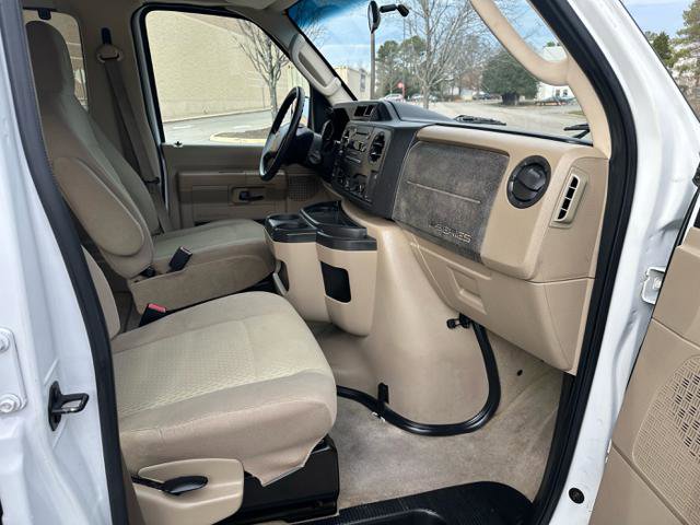 Used 2011 Ford E-350 and Econoline 350 XLT image 10