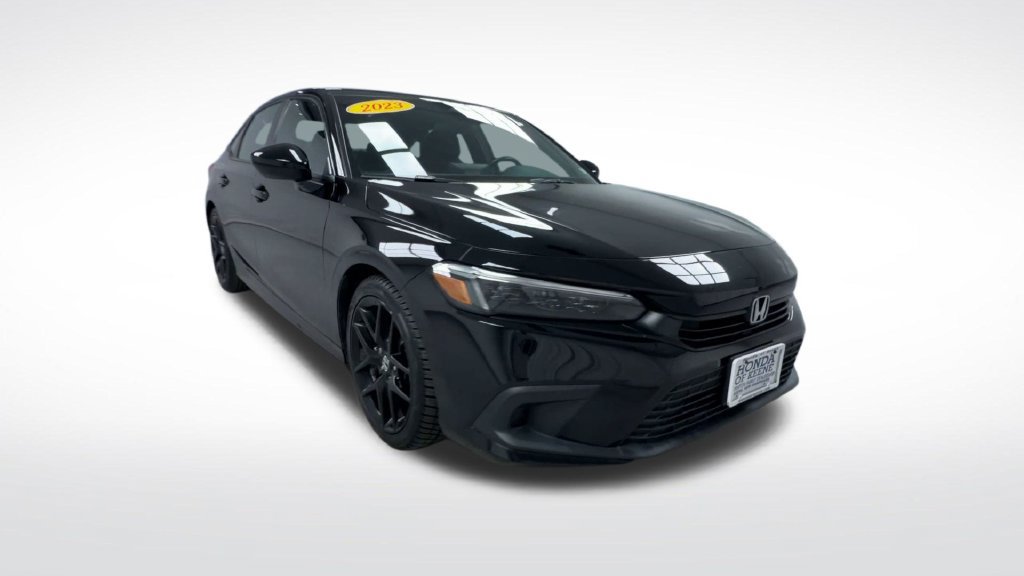 Used 2023 Honda Civic Sport image 2