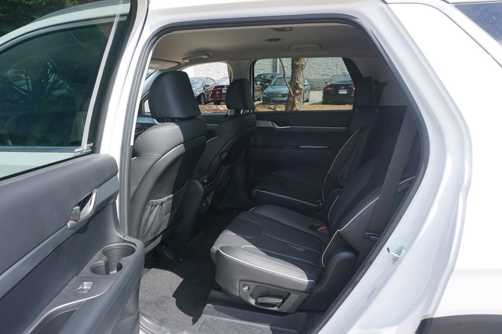 Used 2024 Hyundai Palisade SEL FWD image 14