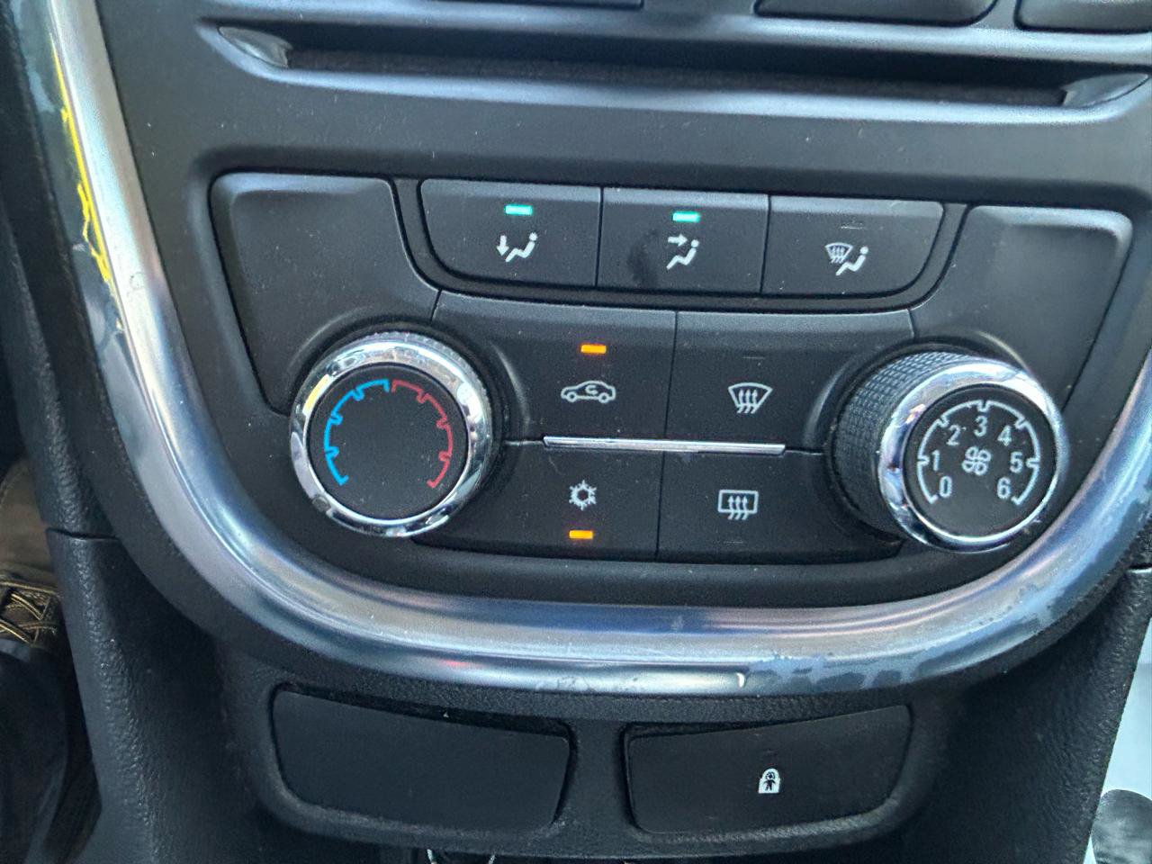 Used 2013 Buick Encore AWD image 25