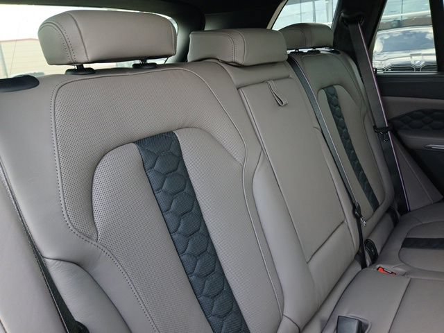New 2026 BMW X5 M Competition w/ Executive Package AWD/4WD image 12