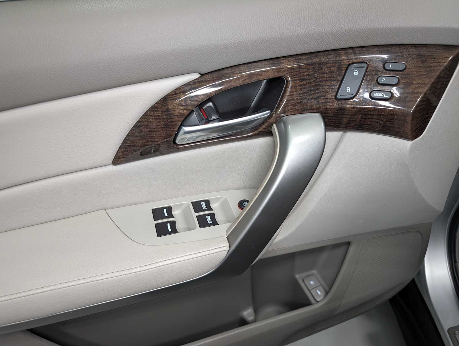 Used 2012 Acura MDX w/ Technology Package image 41