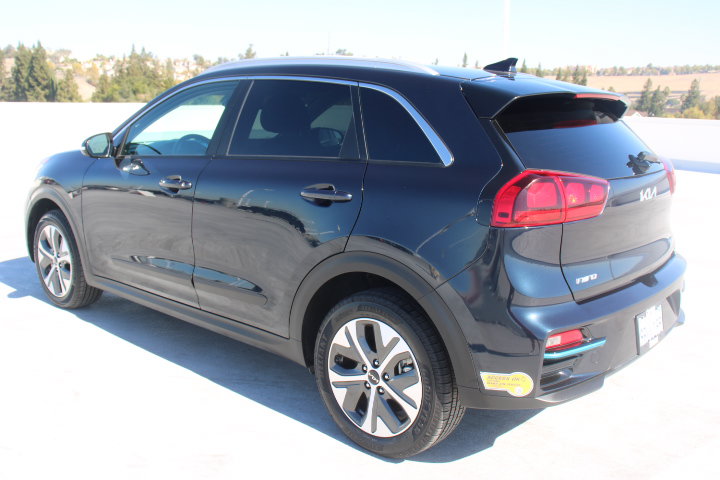 Used 2022 Kia Niro EX FWD image 5