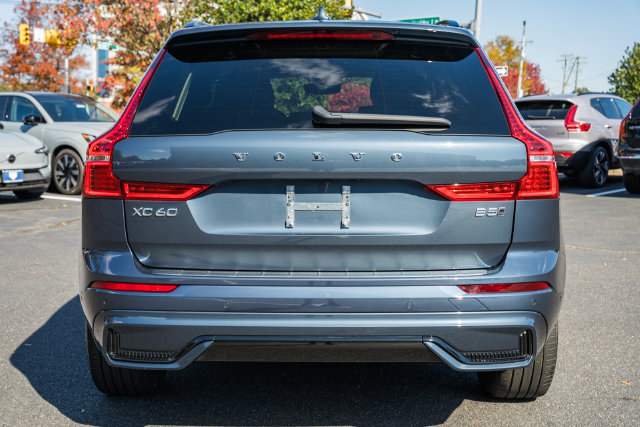 Used 2024 Volvo XC60 B5 Plus w/ Protection Package Premier AWD/4WD image 6